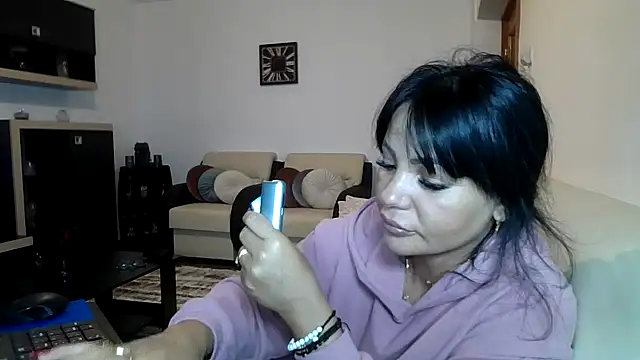 Snapshot of Ella_sweety00 chatting on 04.30.26 Ella sweety00 online show from 04.30.26