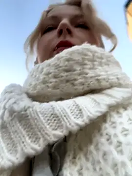 EveLittleSinner online show from 10.18.25