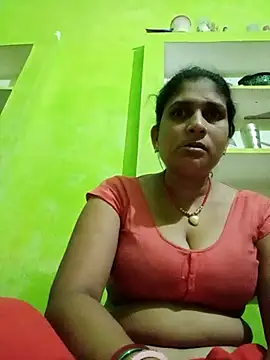 Snapshot of Hot-piuy chatting on 09.20.25 Hot-piuy online show from 09.20.25