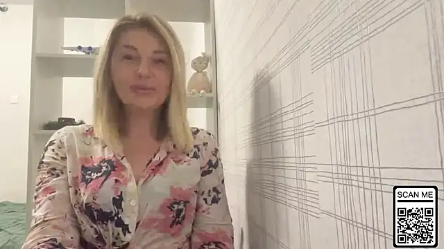 Blondie xoxoxo online show from 11.16.25