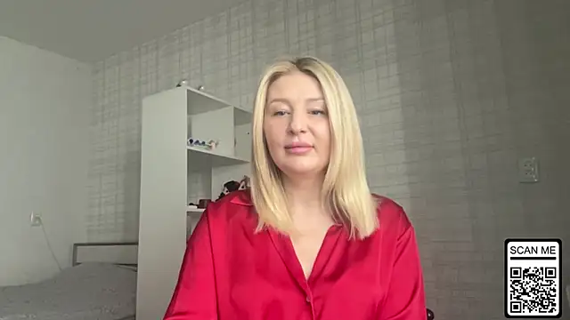 Blondie xoxoxo online show from 02.08.26