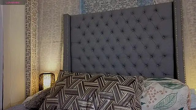 Abby roussee online show from 11.02.25