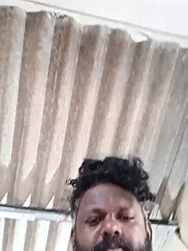 Snapshot of WholeAltimeter25 chatting on 10.26.25 WholeAltimeter25 online show from 10.26.25