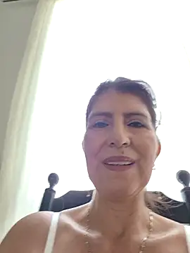 Snapshot of swity_foster chatting on 04.30.26 swity foster online show from 04.30.26