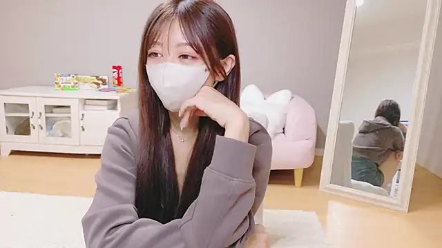 Yuna-ch online show from 11.02.25