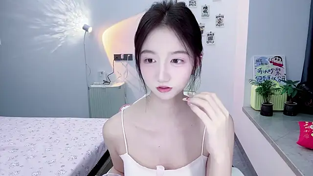 Snapshot of suger-TT chatting on 10.06.25 suger-TT online show from 10.06.25