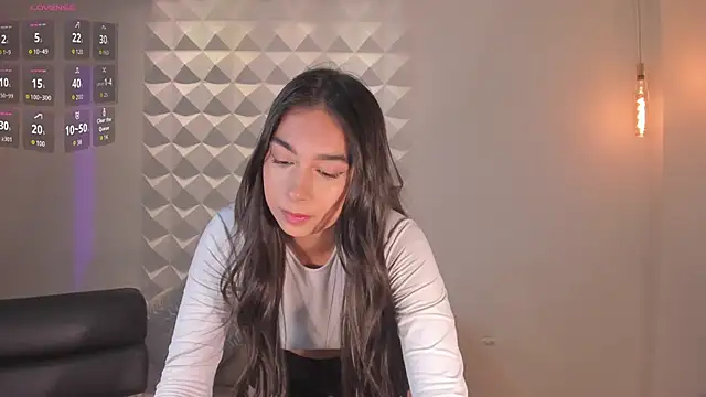 VeronicaBlue online show from 09.14.25