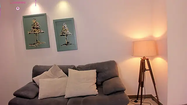 VeronicaBlue online show from 10.31.25