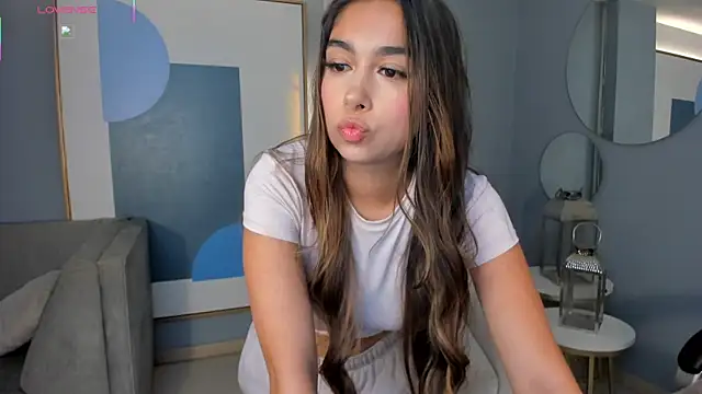 Snapshot of VeronicaBlue chatting on 06.29.26 VeronicaBlue online show from 06.29.26