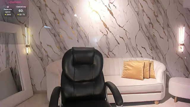 MilaColeman online show from 10.29.25