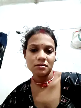 Snapshot of Chandni_Love143 chatting on 09.21.25 Chandni Love143 online show from 09.21.25