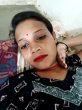 Snapshot of Chandni_Love143 chatting on 10.02.25 Chandni Love143 online show from 10.02.25