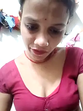 Snapshot of Chandni_Love143 chatting on 10.06.25 Chandni Love143 online show from 10.06.25