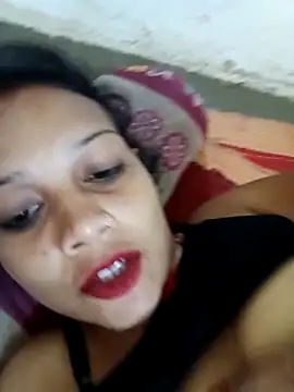 Snapshot of Chandni_Love143 chatting on 10.11.25 Chandni Love143 online show from 10.11.25