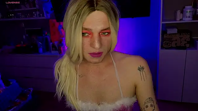 Snapshot of Kkkylie chatting on 02.04.26 Kkkylie online show from 02.04.26