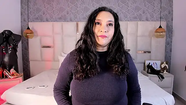  im alaya online show from 10.25.25