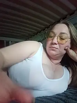 Kiss Eva online show from 03.23.26