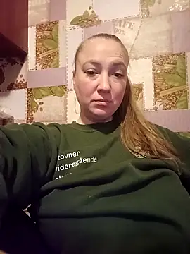 Kiss Eva online show from 04.11.26