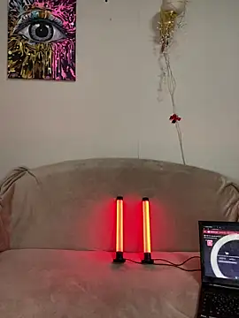 April Purr online show from 03.23.26