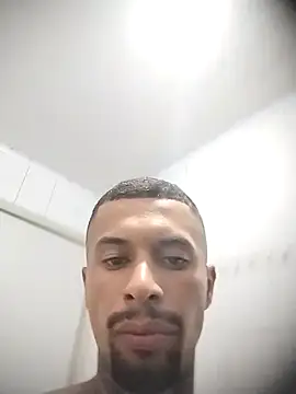 Snapshot of Gabriesex chatting on 10.17.25 Gabriesex online show from 10.17.25