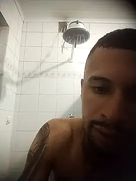 Snapshot of Gabriesex chatting on 11.01.25 Gabriesex online show from 11.01.25