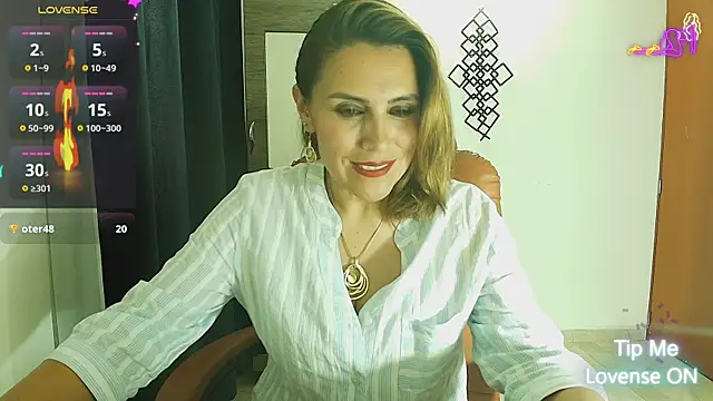 Marysexy73 online show from 12.13.25