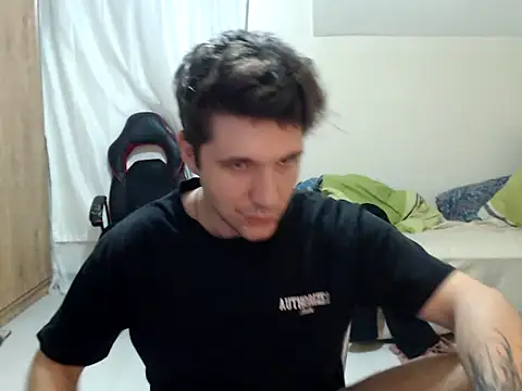 Snapshot of 2handsomemann chatting on 09.25.25 2handsomemann online show from 09.25.25