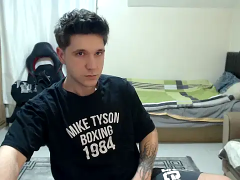 Snapshot of 2handsomemann chatting on 02.04.26 2handsomemann online show from 02.04.26