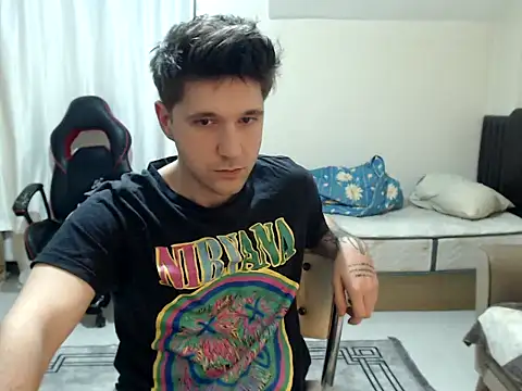 Snapshot of 2handsomemann chatting on 02.10.26 2handsomemann online show from 02.10.26