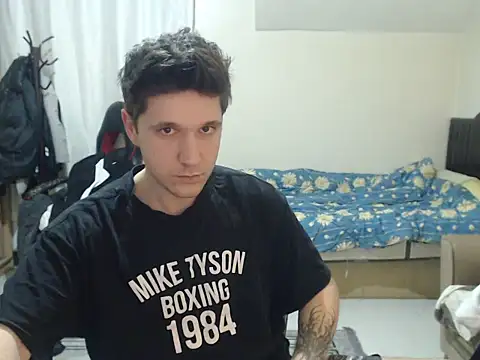 Snapshot of 2handsomemann chatting on 03.26.26 2handsomemann online show from 03.26.26