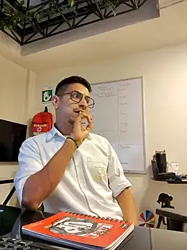 Snapshot of Juann-cock chatting on 11.21.25 Juann-cock online show from 11.21.25