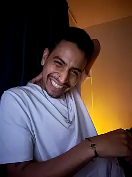 Snapshot of Juann-cock chatting on 11.27.25 Juann-cock online show from 11.27.25