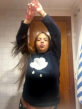 Snapshot of ChartedHallway chatting on 12.01.25 ChartedHallway online show from 12.01.25