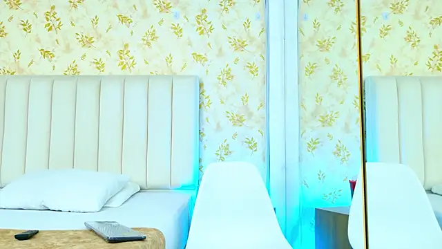 Samanta Isel online show from 01.19.26