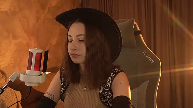 LumeNova online show from 04.24.26