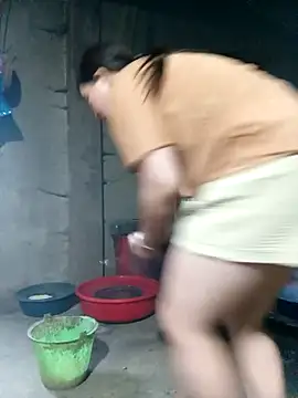 quynhkoolbae online show from 11.15.25