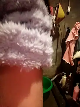 quynhkoolbae online show from 02.25.26