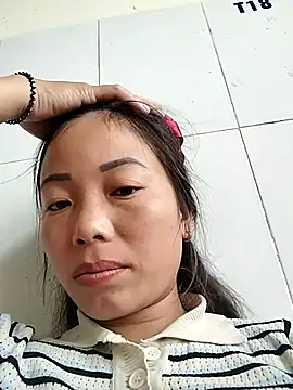 Annaacutee online show from 10.19.25