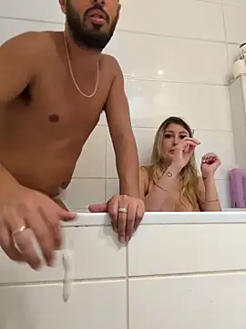 Snapshot of husbandandwifetobe chatting on 11.22.25 husbandandwifetobe online show from 11.22.25