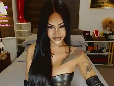 Snapshot of SeductiveVictoria chatting on 06.26.26 SeductiveVictoria online show from 06.26.26