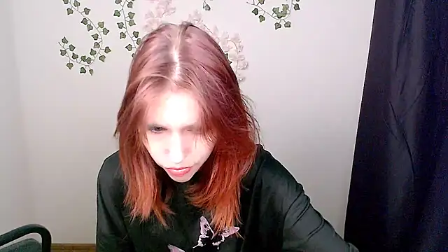 Snapshot of GuessMe___ chatting on 06.10.26 GuessMe online show from 06.10.26