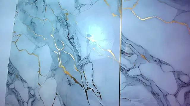 Suxan White  online show from 03.05.26