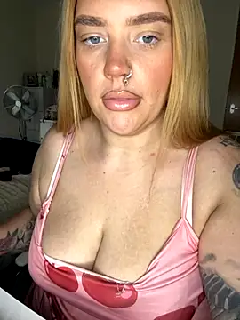 MysteriousMylaX online show from 10.22.25