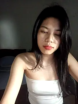 Snapshot of Katanh chatting on 04.25.26 Katanh online show from 04.25.26