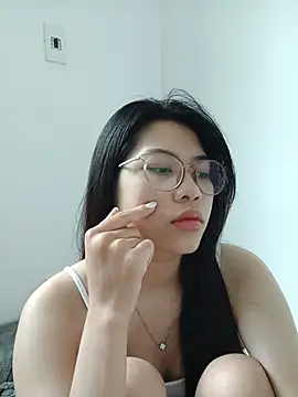 Snapshot of Katanh chatting on 07.19.26 Katanh online show from 07.19.26