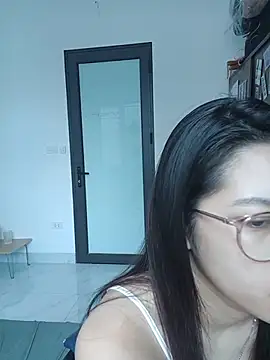 Snapshot of Katanh chatting on 07.31.26 Katanh online show from 07.31.26