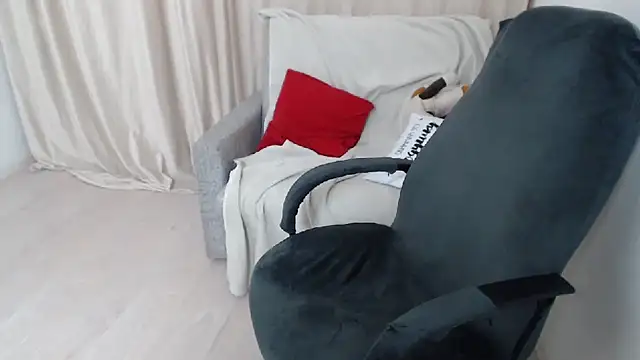 AdelinaLawson online show from 03.19.25