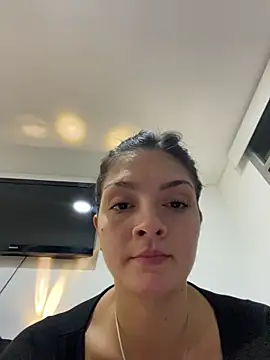 Danielaeliana online show from 04.11.26