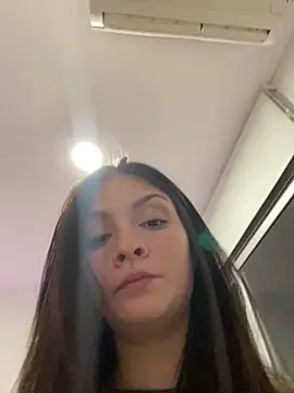 Snapshot of Danielaeliana chatting on 05.03.26 Danielaeliana online show from 05.03.26