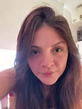 Snapshot of Danielaeliana chatting on 05.08.26 Danielaeliana online show from 05.08.26